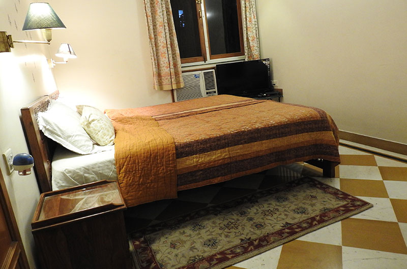 images/Room/details/lux-2.jpg